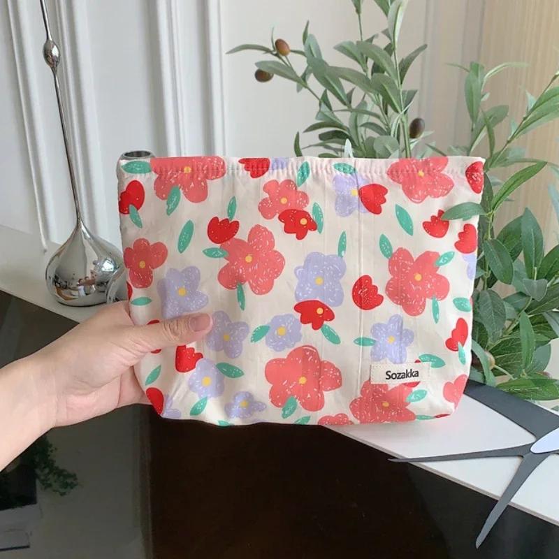 Pochette de Maquillage Florale Vintage Mode Sac à Cosmétiques Organisateur Sac de Toilette pour Pochette Quotidienne Rangement Maquillage Voyage Articles de Toilette Salle de Bain