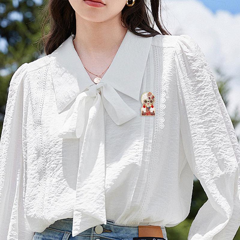 1Pc Traditional Clothing Russian Girl Brooch Versatile Zinc Alloy Retro Backpack Pin Russian-style Metal Brooch