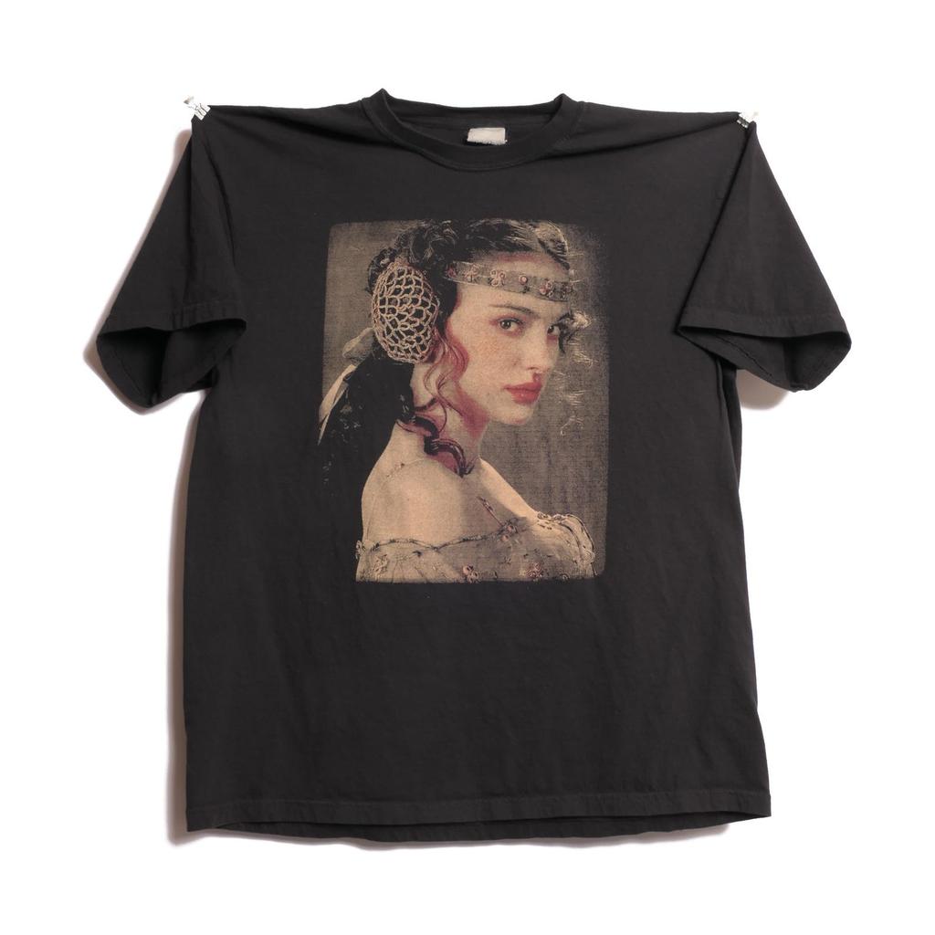 Star Wars Episode II Attack of the Clones Natalie Portman Queen Padme Amidala T-Shirt 2002 Movie Naboo Babe Sci-Fi Heavyweight Tee XL