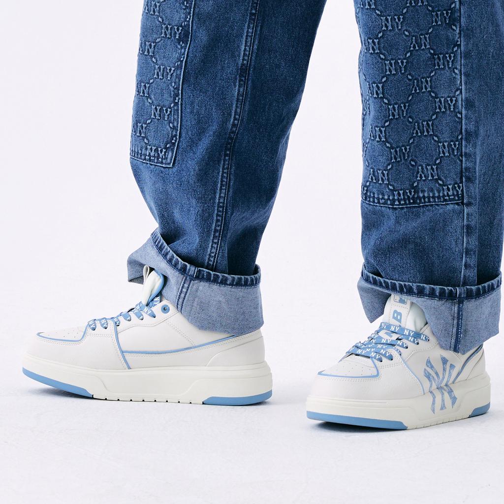 New MLB New York Yankees Anti-Slip Wear-Resistant Low-Top Skateboard Shoes Unisex White Blue 3ASXD025N-50BLS