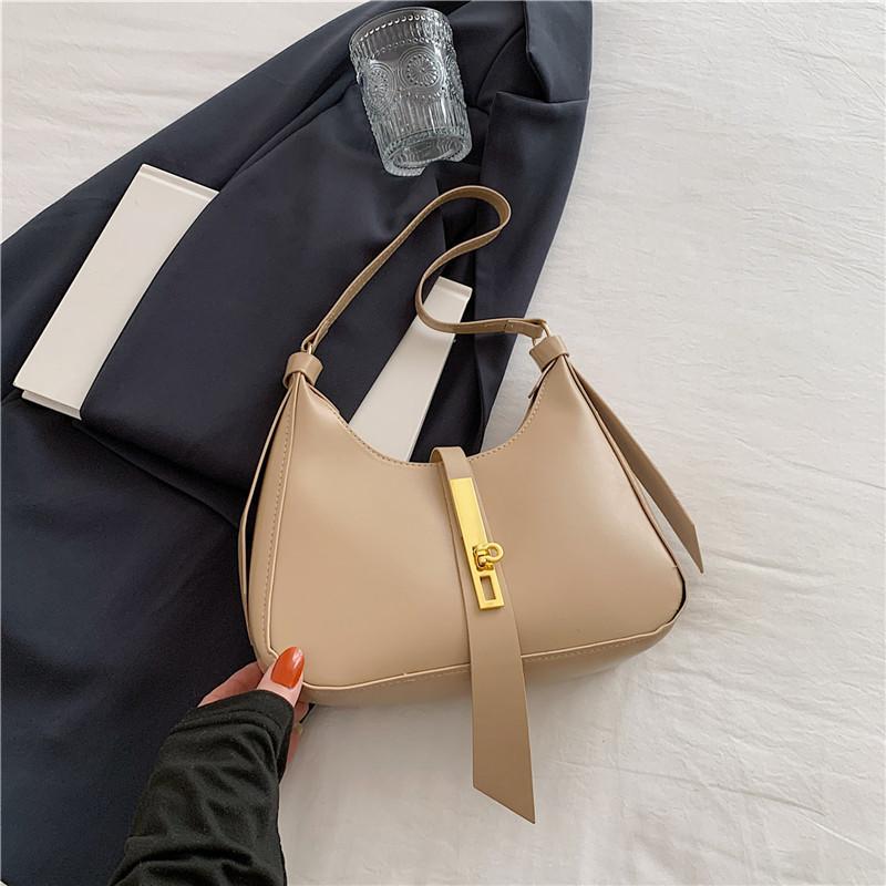 Stylish Crescent Shoulder Bag Pu Leather With Sleek Stitching Trendy Street Fashion