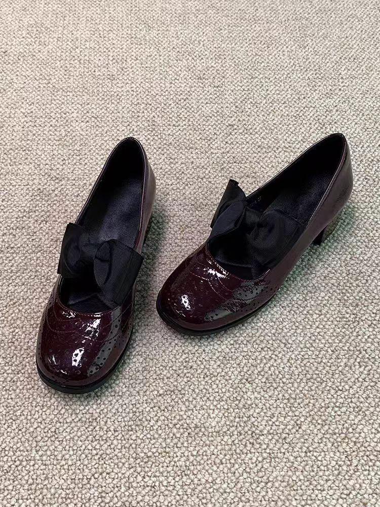 

Cowhide version~ engraved bow small leather shoes women s spring new JK retro thick heel Mary Jane shoes light mouth single shoes 40 бордовый