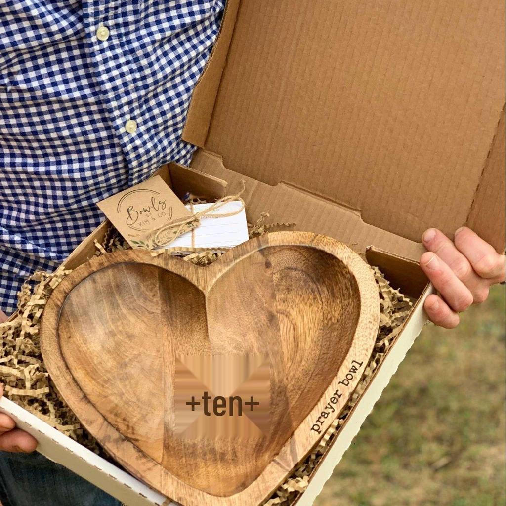 Heart Prayer Bowl: Creative Wooden Heart-Shaped Gift for Couples