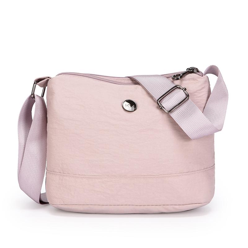Women's Lightweight Large Capacity Shoulder Bag Commuter Crossbody Bag Middle-Aged Mother Bag