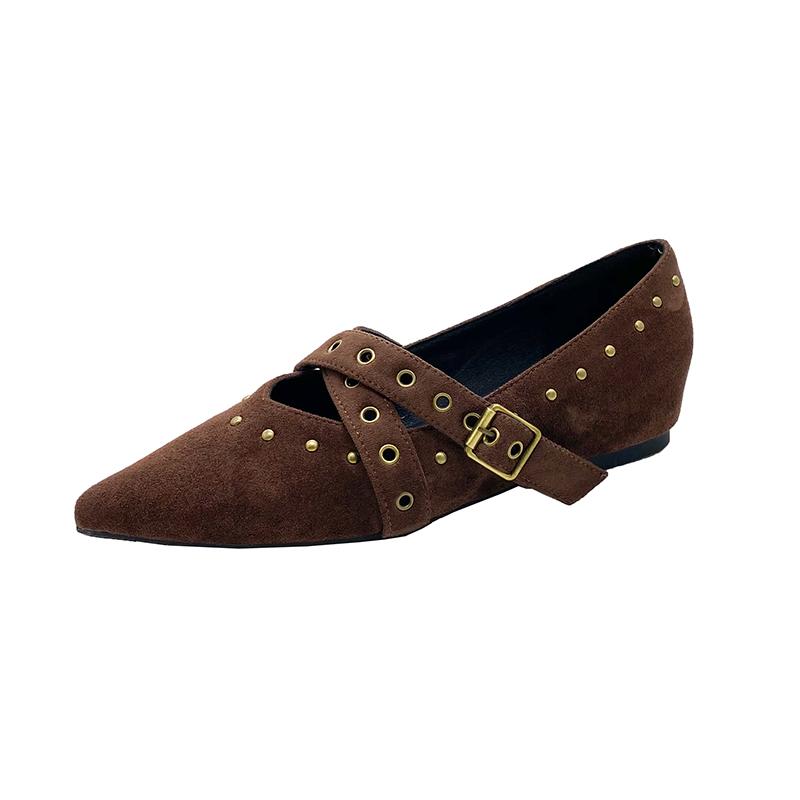 

Retro Inside Heightened Low Heel Single Shoes Autumn New Pointed Toe Shallow Mouth Rivet One Strap Soft Sole Low Top Shoes 35 кофейный