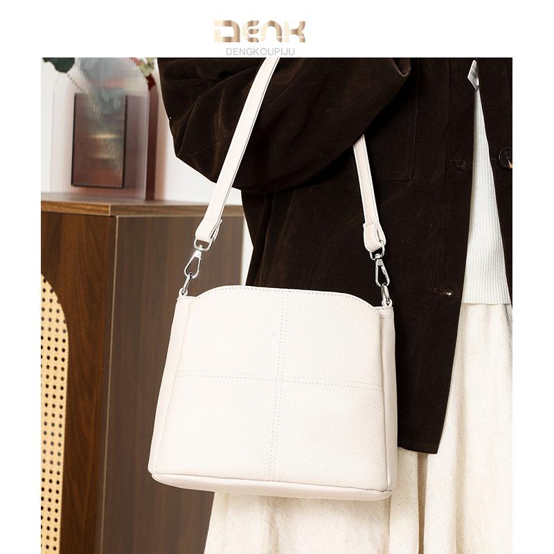 The first layer of cowhide messenger bag women's new fashionable versatile large-capacity shoulder bag real cowhide women's bag