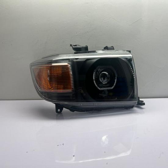 LED Projector Headlight Assembly for Land Cruiser LC71/76/78/79