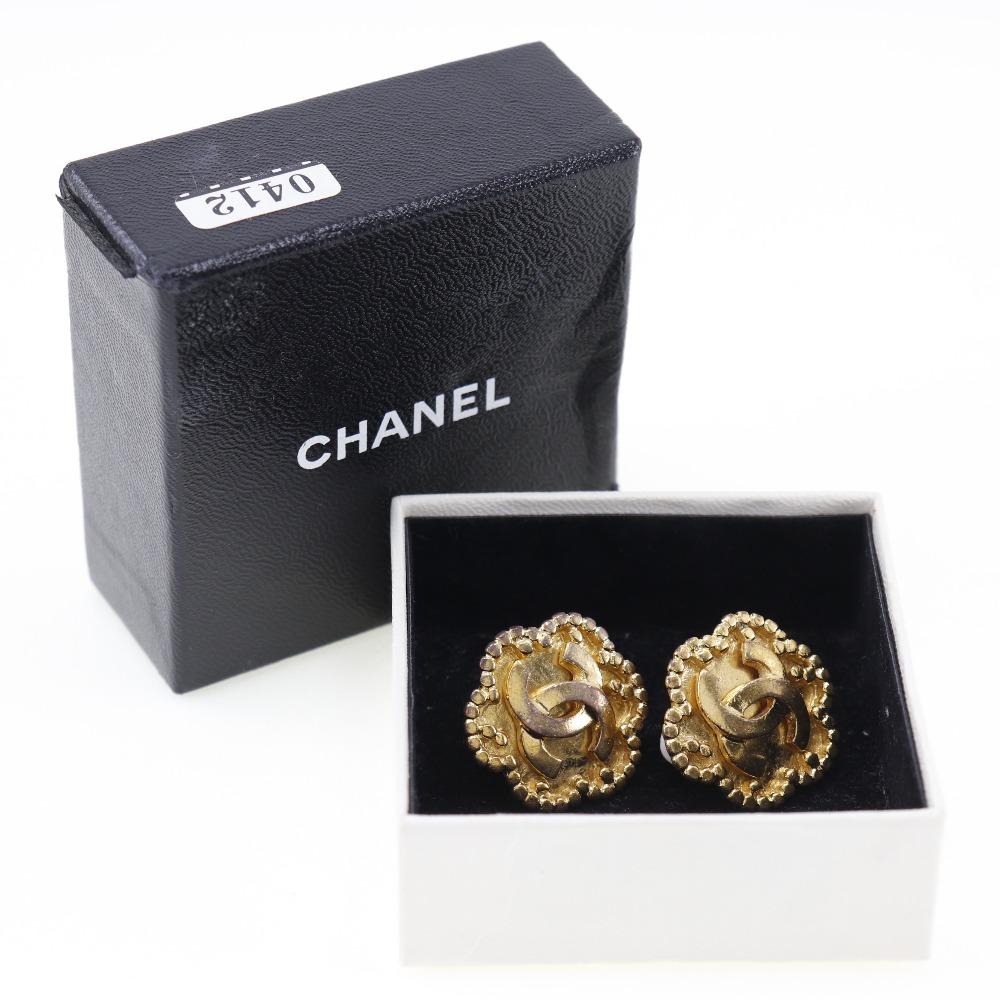 Chanel Earring Vintage Plated Gold Flour 17.4g Women Used