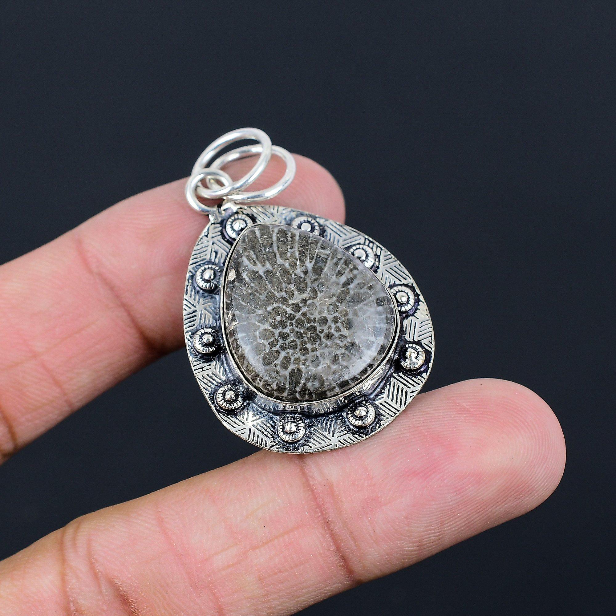 925 Sterling Silver Stingray Coral Stone Mother Birthday Bezel Pendant Jewelry