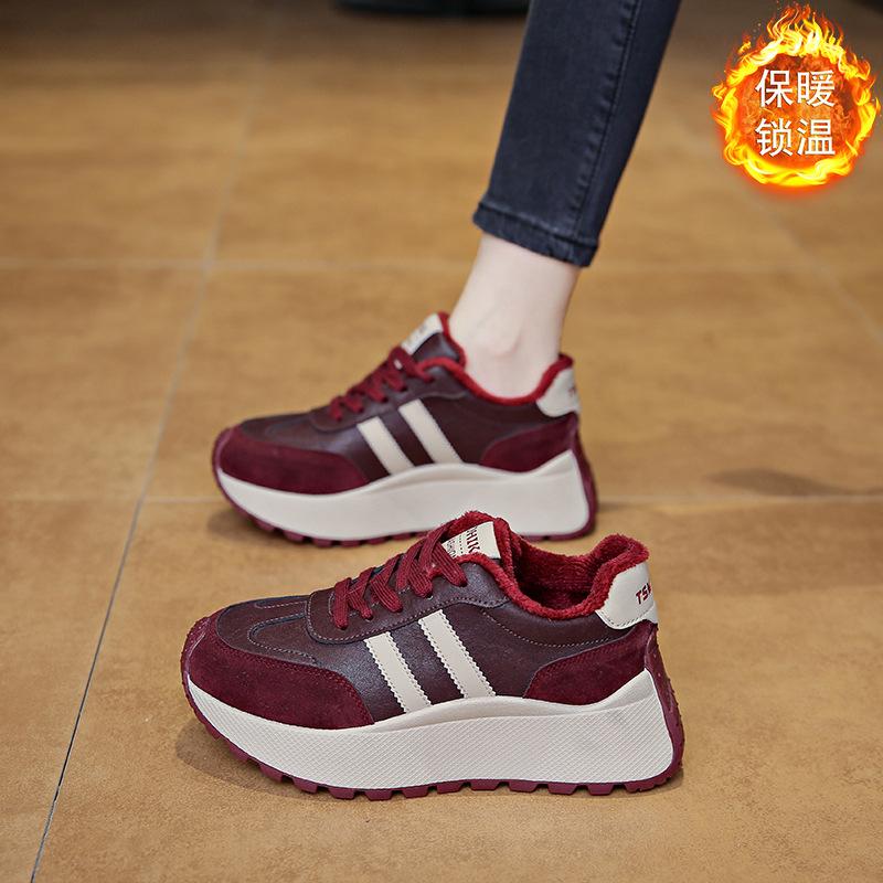 Is the new velvet Forrest Gump shoes women's winter student sports dad shoes platform casual shoes