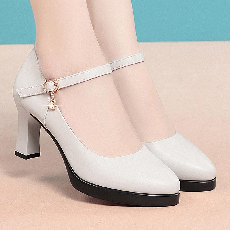 Spring and Autumn Style Soft-Soled One-Strap High Heels for Fashion Shows, Paired with Cheongsams, Dancing Shoes, Middle-Aged Women's Leather Shoes