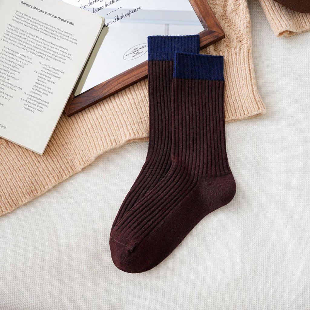 Retro Mid-Calf Slouchy Socks with Vertical Stripes - Spliced and Double-Stitched for Autumn and Winter. Versatile Ins Style.
