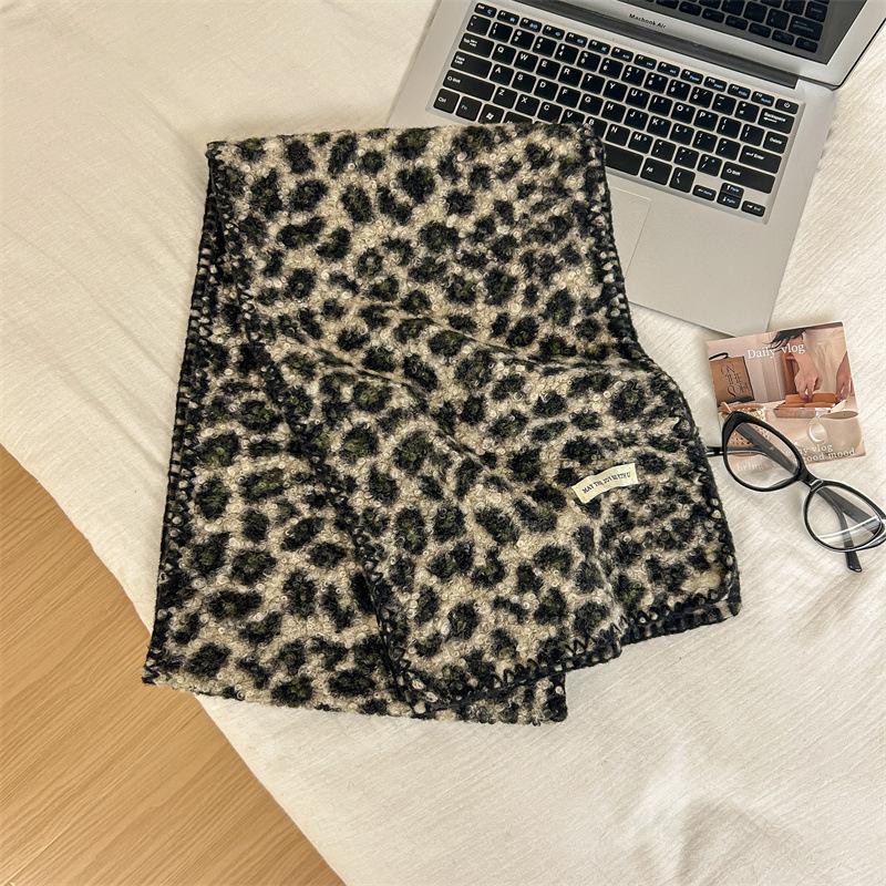New Fashionable Leopard Pattern Lamb Wool Knitted Scarf For Women'S Winter Personalized Versatile Warm Neck
