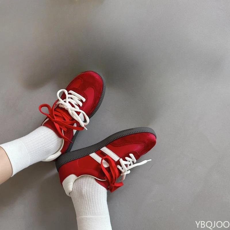 New Women's Shoes Spring and Autumn Retro Casual Sports Flat Heel Non Slip Shoes Color Blocked Lace Up Board Shoes Sneakers