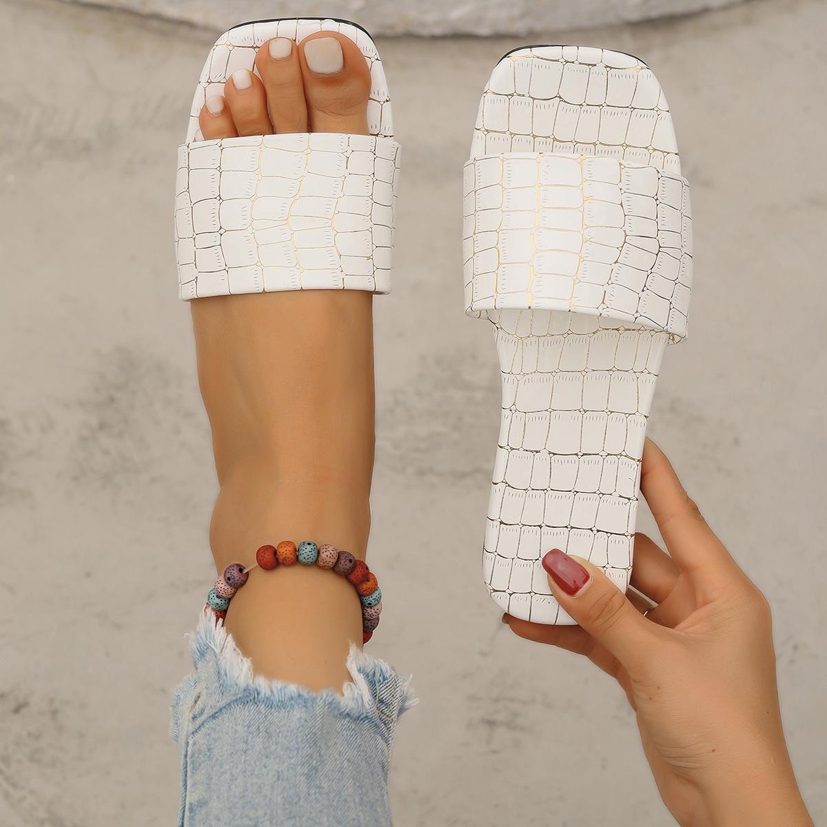 

Large Size Slippers for Women Fashion Versatile Sandals Anti Slip Beach Flat Slippers Summer Square Toe Light Walking Shoes 43 білий
