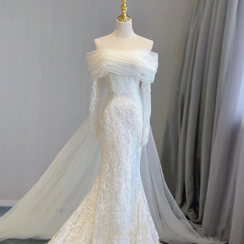 European and American fishtail lace light wedding dress bride simple one-word shoulder wedding welcome door dress French light dress