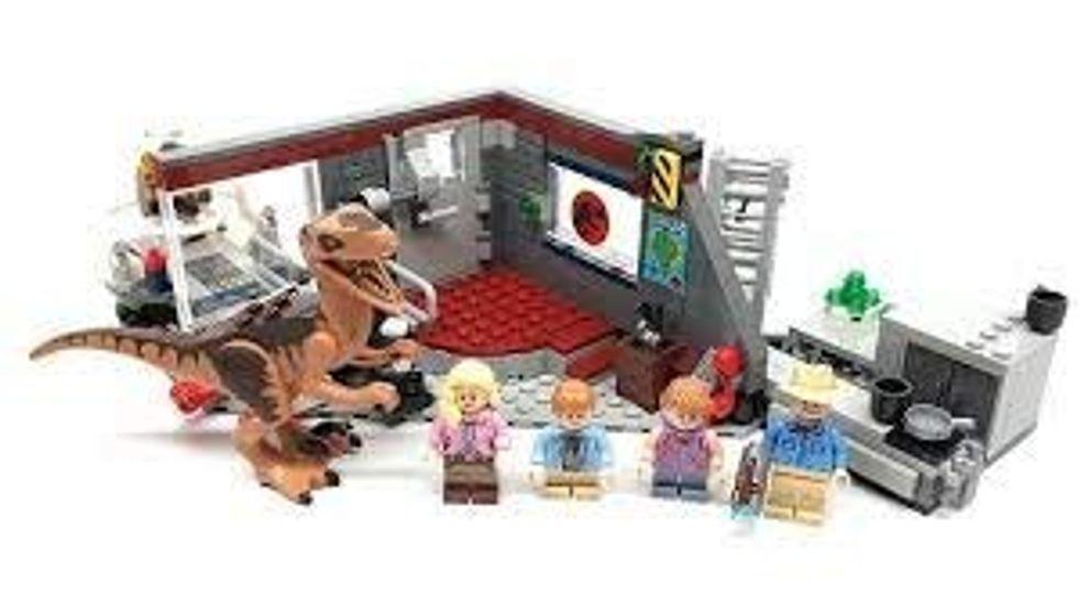LEGO Jurassic World Jurassic Park Chase Raptor Chase 75932