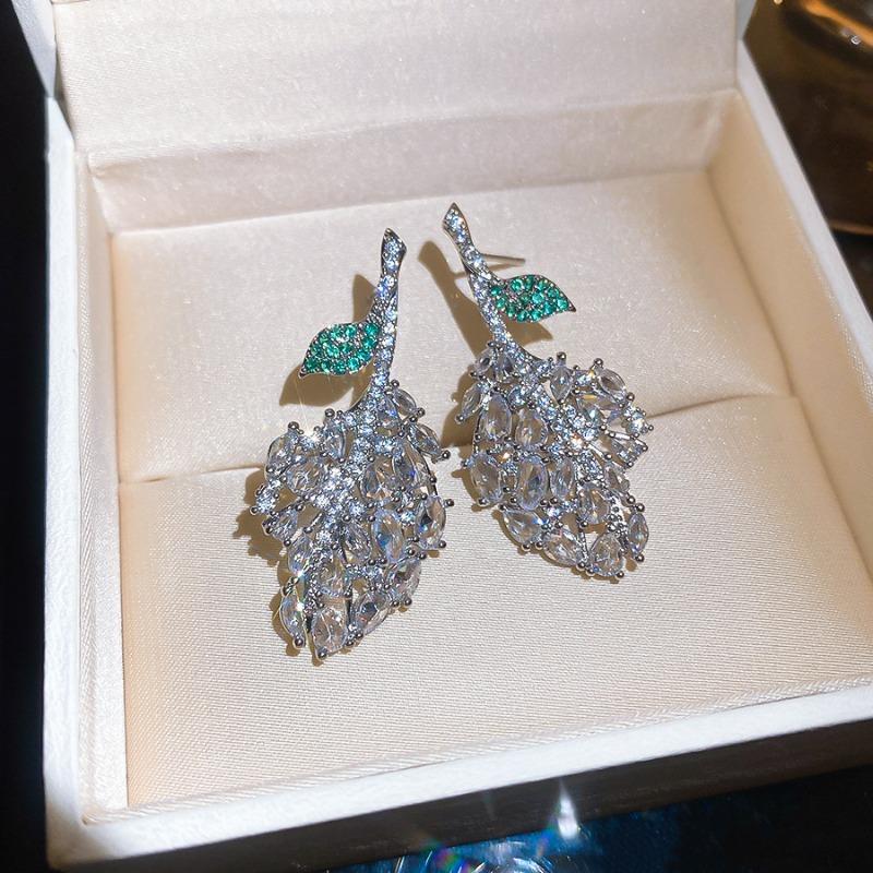 Starlight Shines~ Silver Needle Super Shining Zircon Star Stud Earrings Exquisite Luxury Temperament Earrings Light Luxury Premium Earrings