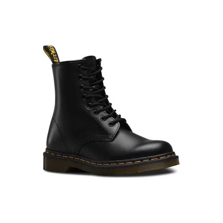 Dr. Martens 1460 Classic Smooth Leather 8 Eye Boots Unisex Boots Black 10072004