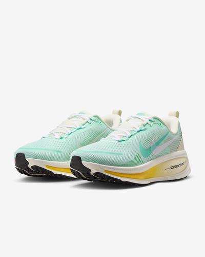 Nike Vomero 18 Women's Running shoes IH7349-331 Green Size