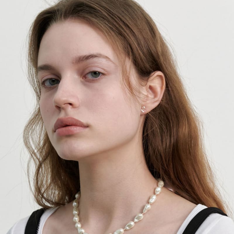 LOVE ME MONSTER Baroque Pearl Sheer Ribbon Necklace (L241MNK010)