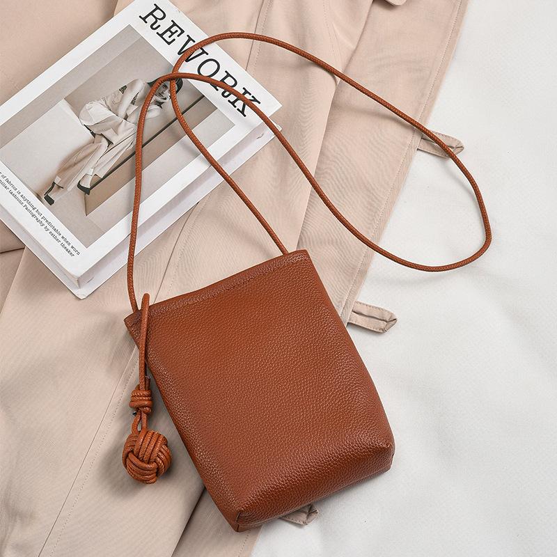 Mobile phone bag with niche texture mini small bag for women new simple casual Korean fashion versatile crossbody bag