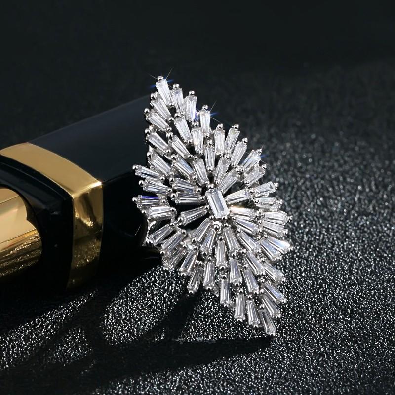 Huitan Sparkling Marquise Shaped Women Rings Full Pave Crystal Cubic Zirconia Gorgeous Lady Wedding Party Rings Fashion Jewelry