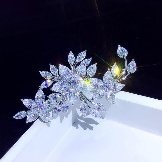 Floral Design Brooch with Cubic Zirconia Inlaid Non-Slip Buckle Scarf Badge Coats Sweaters Hats Bags Accessories