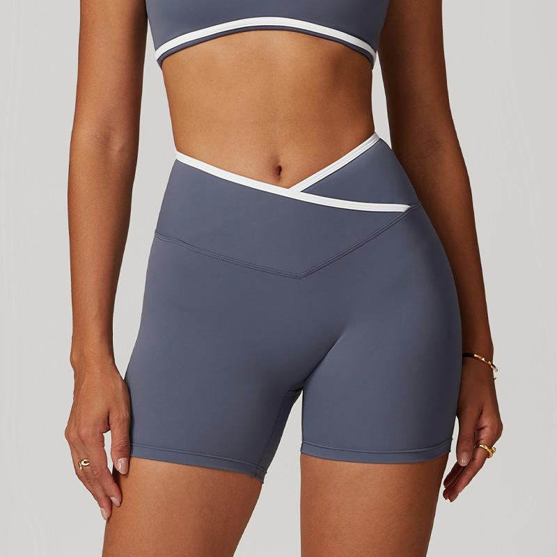 Cross-Front High-Waisted Yoga Shorts – Skin-Tight, Nude-Coloured, Peach-Toned, Butt-Lifting Sports Shorts for Women
