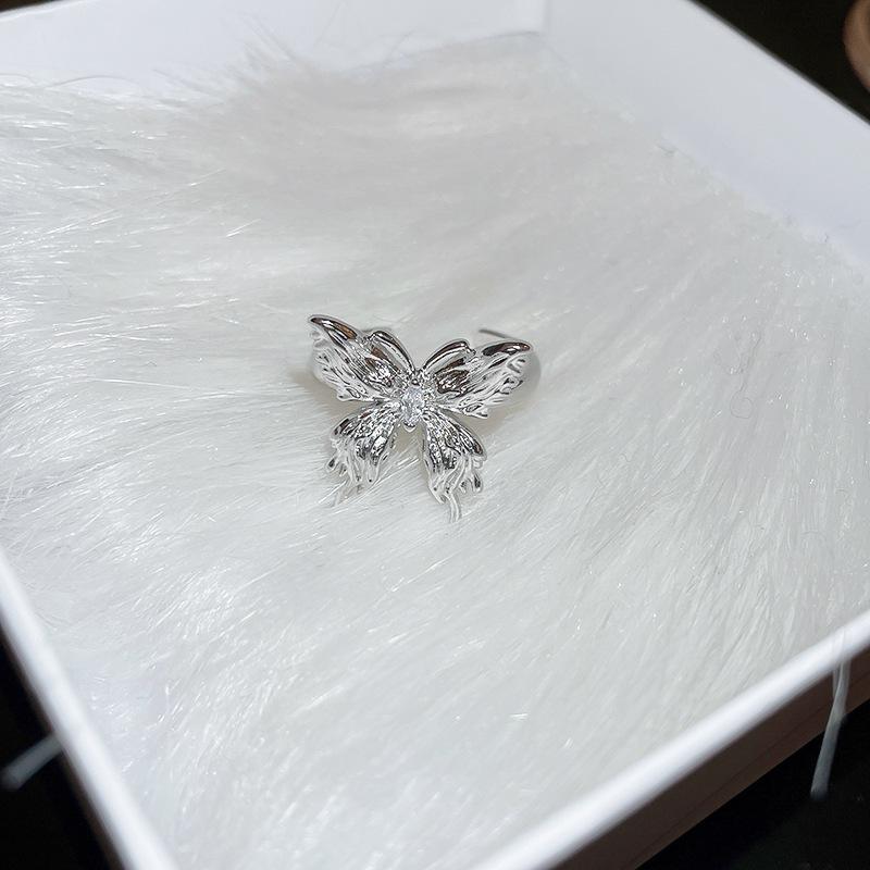 Geometric Zircon Metal Open Ring - Elegant High-End Cold Style Jewelry for Women