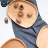 Multifunktionales Serviertablett aus Holz