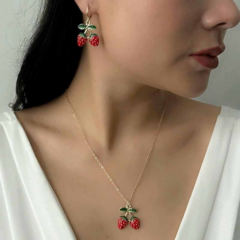 Giappone e Corea amano e affascinante stile ins metallo frutta festa fragola ciliegia collana orecchini set gioielli