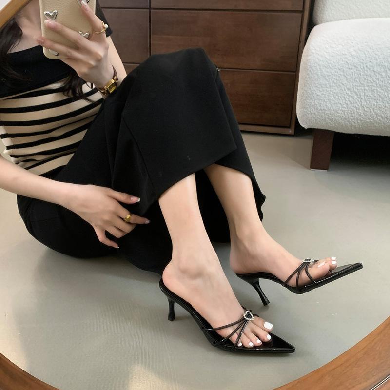 

Модные высокие босоножки 2025 лето новинка с острым носком открытые на шпильке женские туфли стразы тонкий ремешок носить прохладные шлепанцы 35