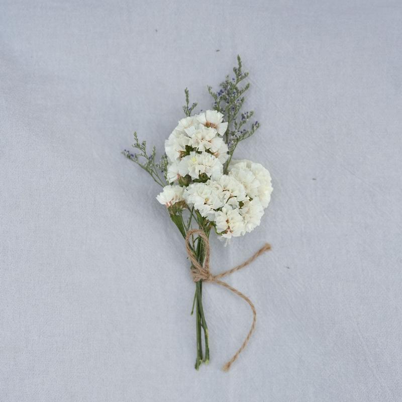 

1Pcs Mini Natural Dry Flowers Bouquet Boutonnieres Groomsmen Buttonholes Bridesmaid Flower Corsage DIY Materials Card Decoration