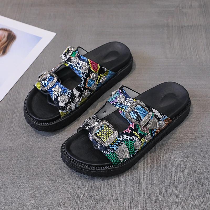 Fashion Platform slippers 20245summer new wear metal buckle rivet casual sandals open toe one word beach ins cool style shoes
