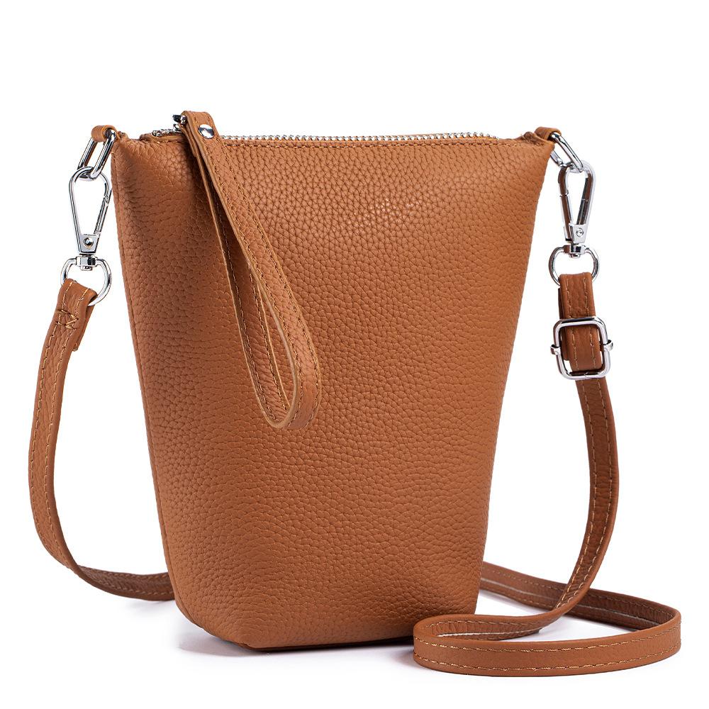 Stylish and Simple One-shoulder Messenger Bag, First-layer Cowhide Casual Mobile Phone Bag, Women's Mini Bucket Bag, Textured Women's Bag