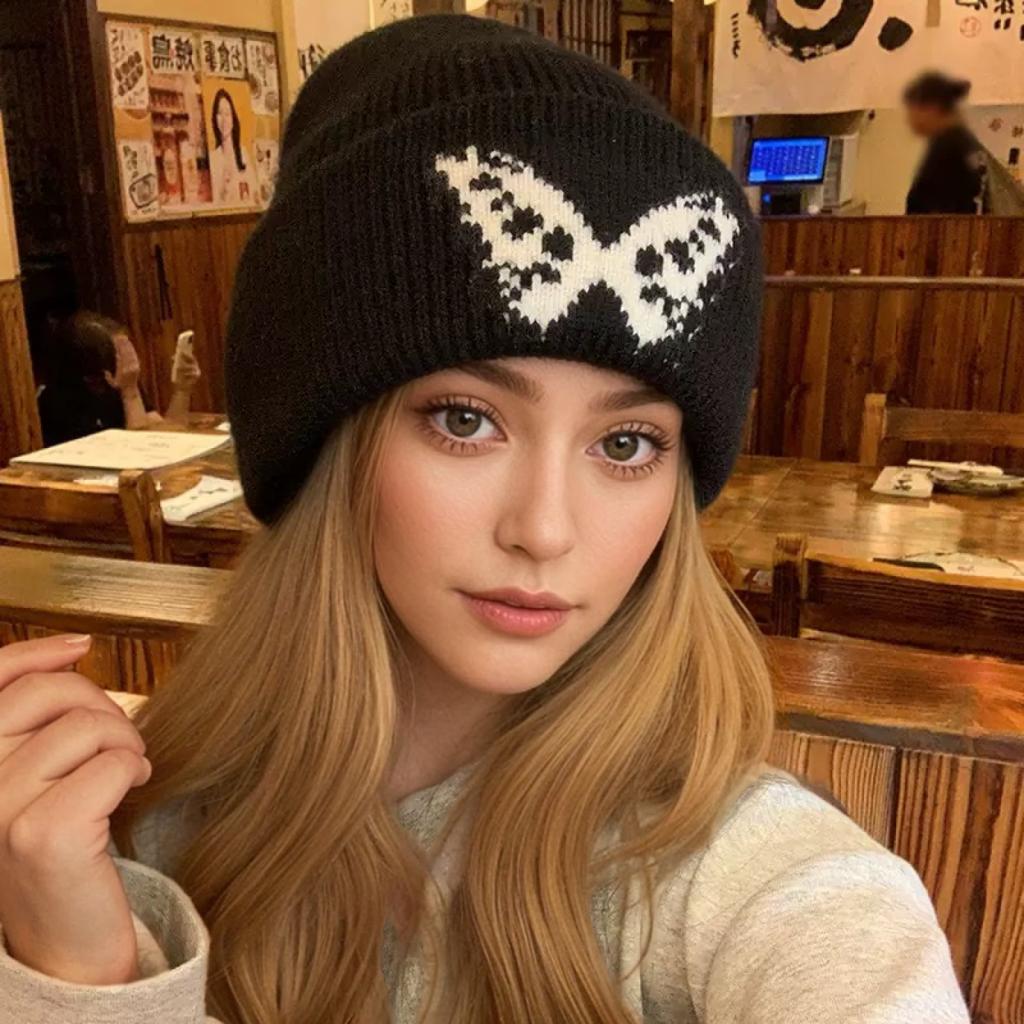 New Butterfly Embroidery Beanie Hats Winter Warm Cap Y2K Hats For Women Solid Color Winter Knitted Girl Hats Gift
