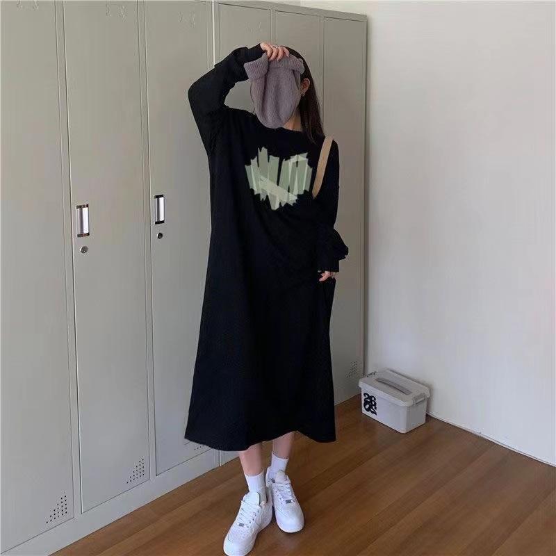 Women's Fashion Fall Winter Love Letter Print Long Sleeve O-Neck Loose Waistline Casual Dresses