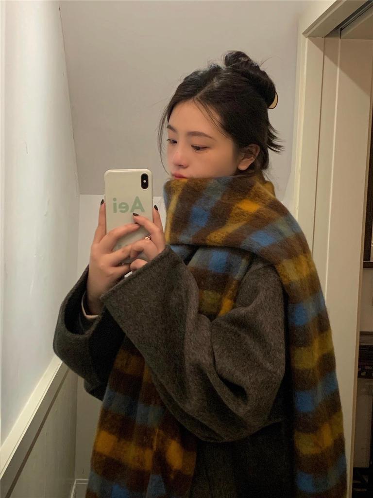 Women's Korean Mohair Plaid Scarf: Winter Thick Warm Imitation Cashmere Knitted Long Shawl