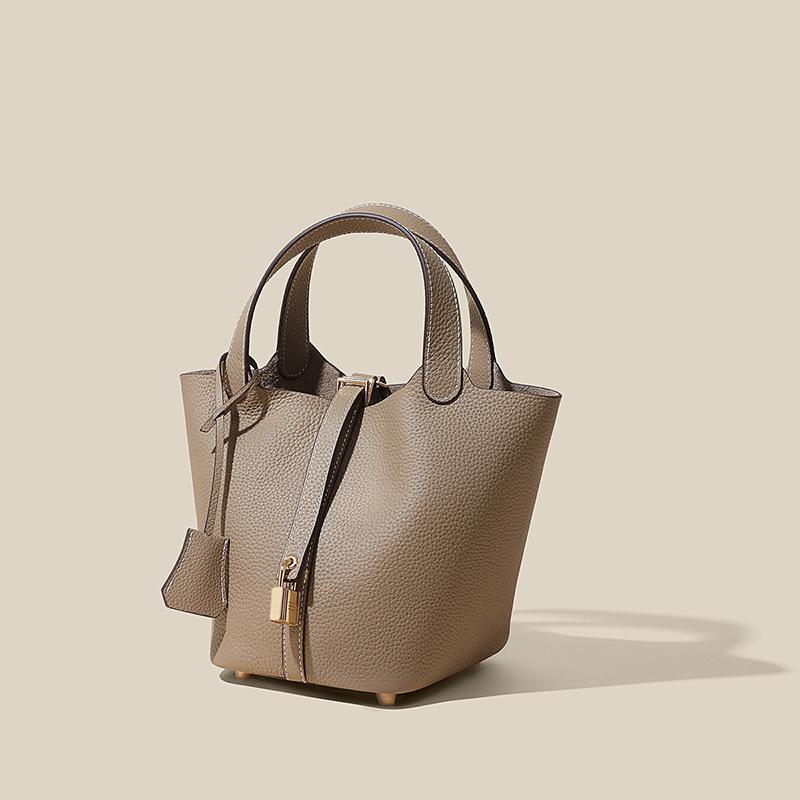 Veske dame 2025 sommer ny bøtte grønnsakskurv dameveske ekte skinn bærbar mor brude bryllupsveske høy følelse