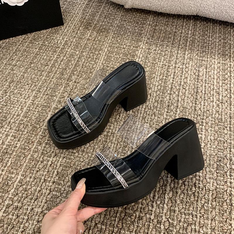 

Французские шлепанцы на толстой подошве и толстом каблуке со стразами для летней женской носки 2025 новые прозрачные шлепанцы на высоком каблуке в сказочном стиле 42 чёрный