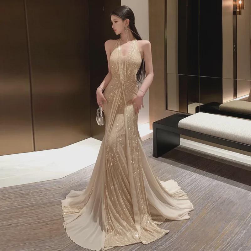 "2024 Celebrity Style Sequin Halter Neck Fishtail Evening Dress"