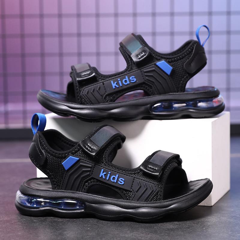 Boys sandals 2025 summer new middle and older children open-toed soft sole lightweight Velcro air cushion casual beach shoes tide