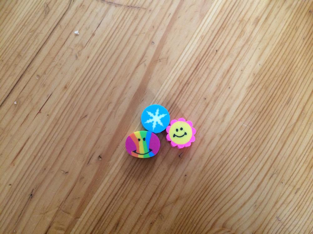 1 Box of Lovely Rubber Eraser Set Stationery Novelty Children Gift Random Color