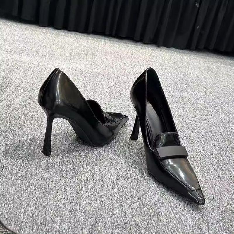 Black Temperament Pointed Cut Men Shallow Mouth High Heels Women 2025 New Retro Socialite Small Square Buckle Commuter Single Shoes Women
