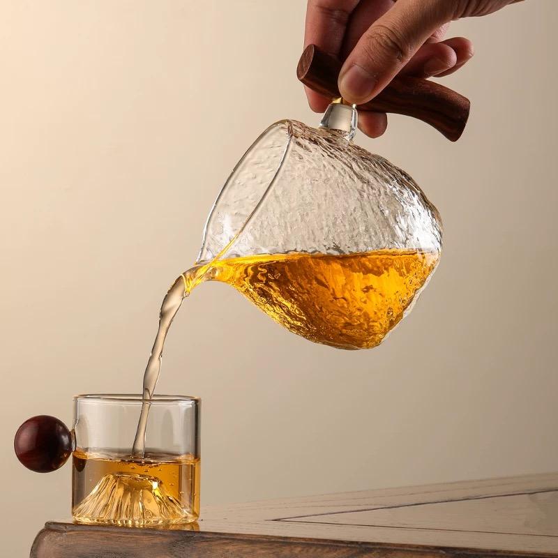 330ml Hammered Pattern Glass Fair Cup Tea Dispenser With Wood Handle Kung Fu Tea Cup Brewing Puer Chahai Tea Cup Set