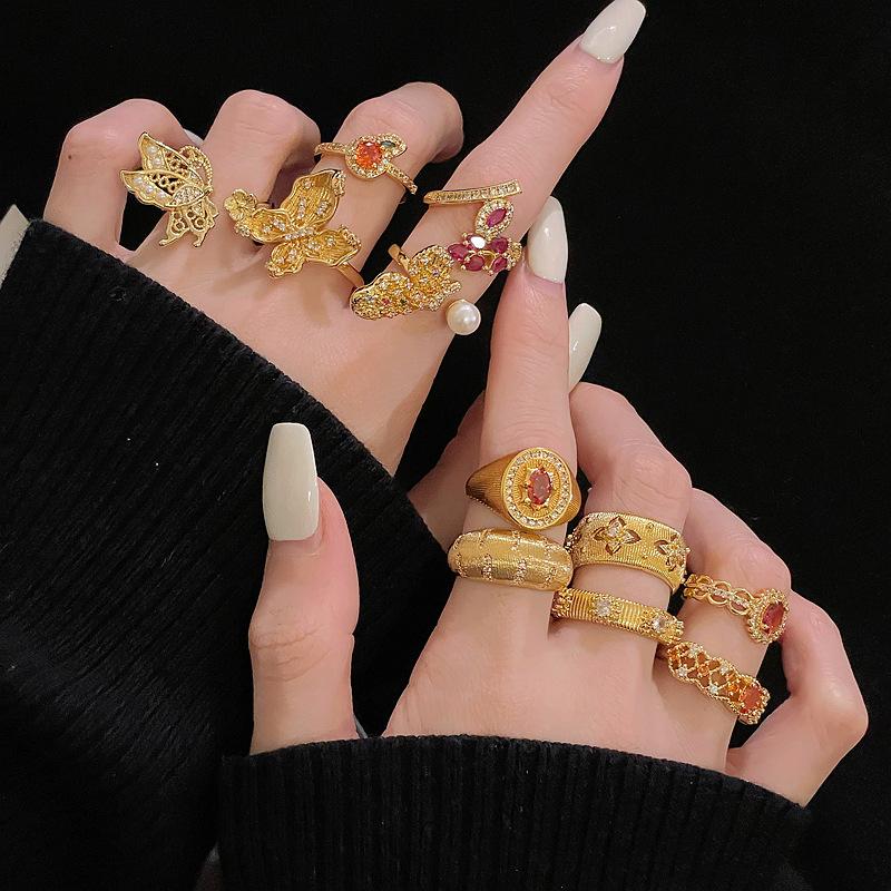 Niche Gold Medieval Brushed Retro Vintage Ring Women'S Zircon Light Luxury Exquisite Temperament Personalized Accessories