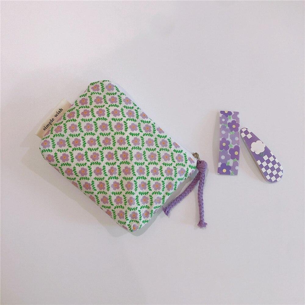 Girl Flower Printed Cosmetic Bag Women Lipstick Make Up Bags Cute Zipper Small Napkin Sanitary Pad Towel Pouches Cosmetic Storage Bag