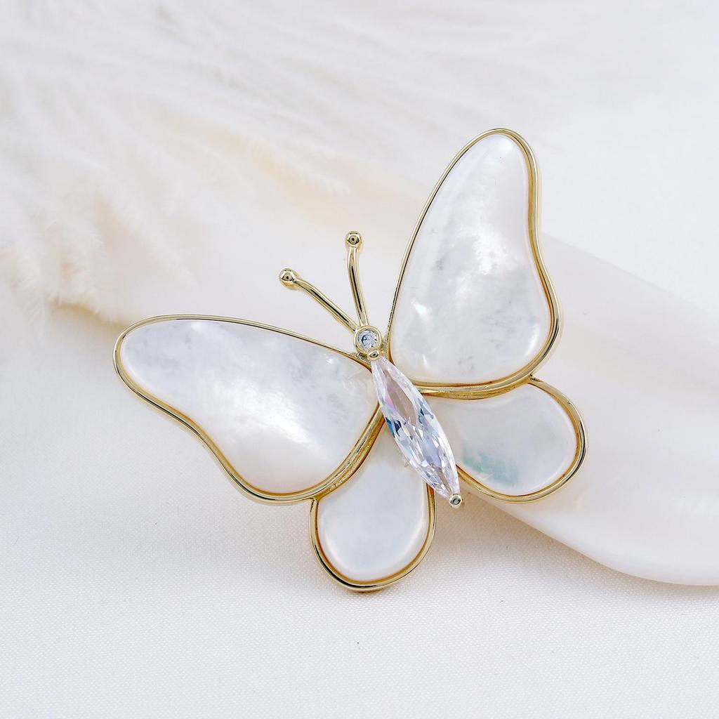 Gold-Plated Natural Shell Butterfly Brooch with Zirconia Flower - Elegant Women's Accessory