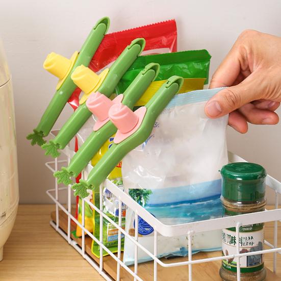 Magnetic Tulip Storage Box Refrigerator Magnets Wall-Mounted Organizer with Clip Bags No-Drilling Kitchen Rack Holder for Spices Utensils Space-Saving